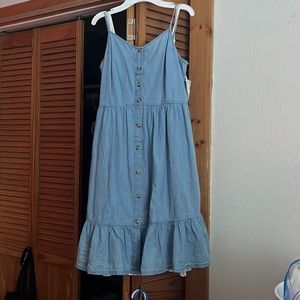 Cute button up jean dress!